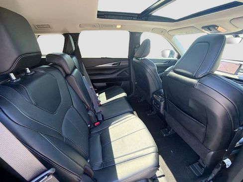 Used 2023 INFINITI QX60 Luxe w/ Cargo Package FWD image 29