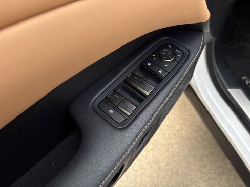 Used 2024 Lexus RX 350h w/ Accessory Package (Z1) image 15