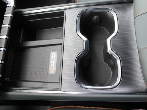 New 2026 GMC Acadia AT4 image 34