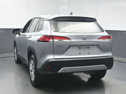 Used 2023 Toyota Corolla Cross L image 6
