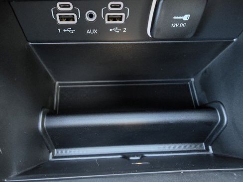 New 2025 Jeep Grand Cherokee Limited image 28