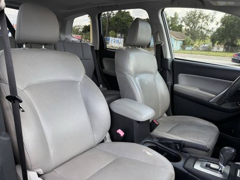 Used 2014 Subaru Forester 2.5i Limited AWD/4WD image 25