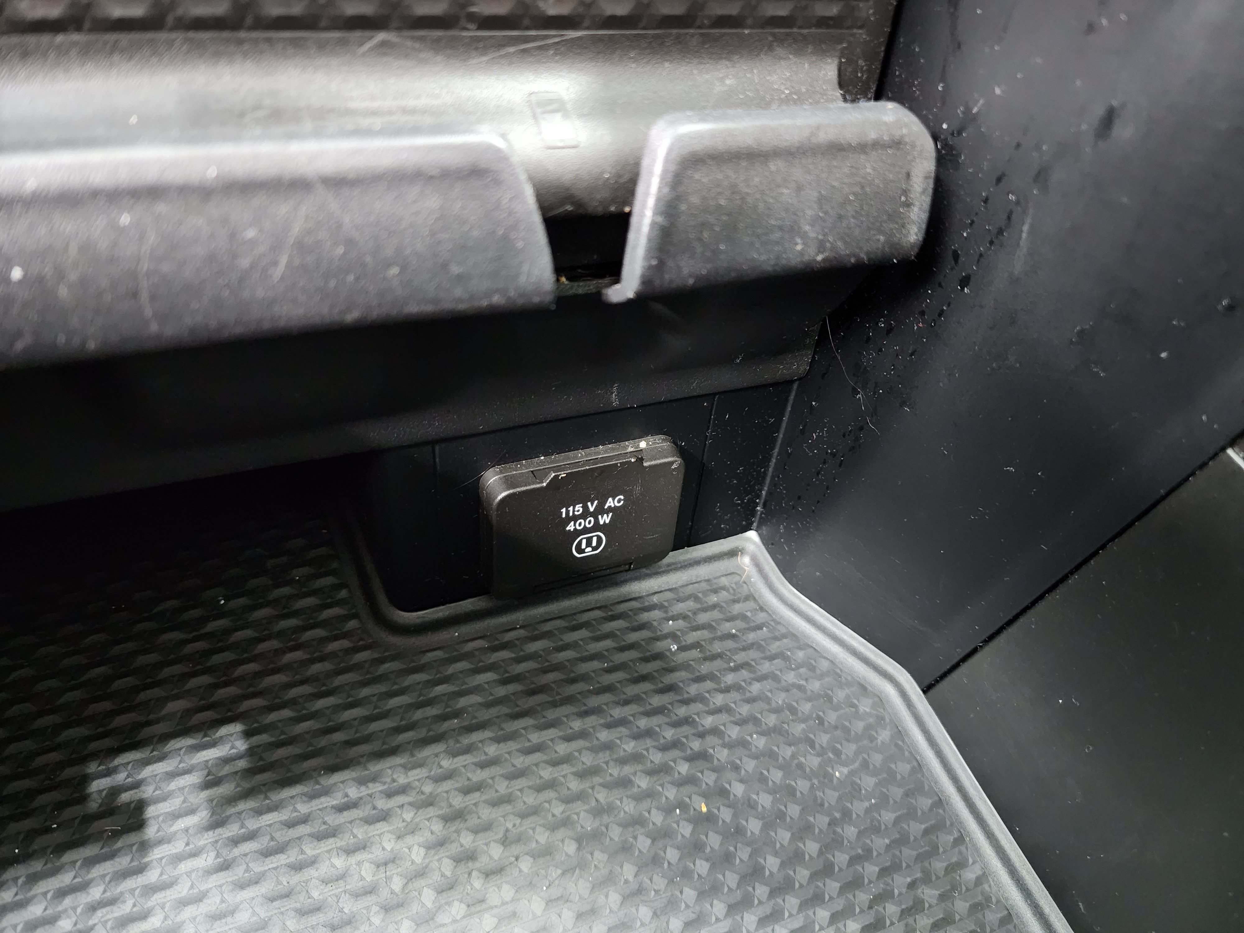 Used 2024 RAM 2500 Laramie w/ Protection Group AWD/4WD image 59