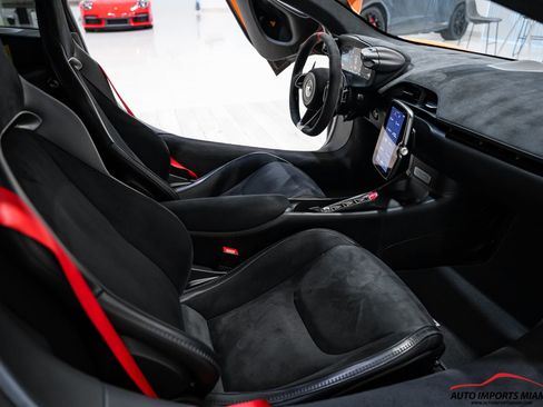 Used 2023 McLaren Artura image 45