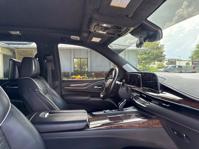 Used 2022 Cadillac Escalade Sport Platinum AWD/4WD image 11