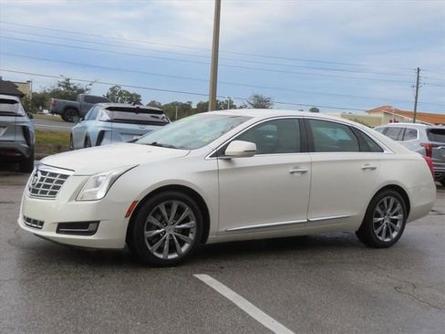 Used 2013 Cadillac XTS image 3