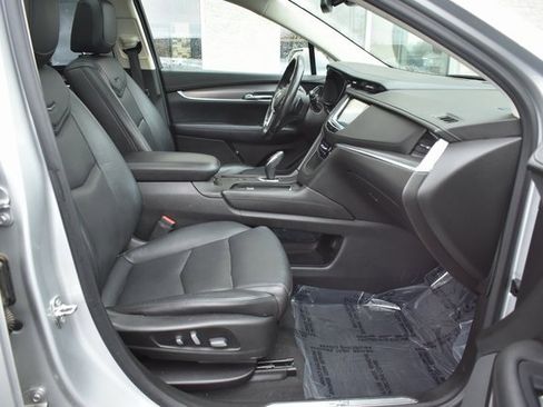 Used 2019 Cadillac XT5 Premium Luxury image 42