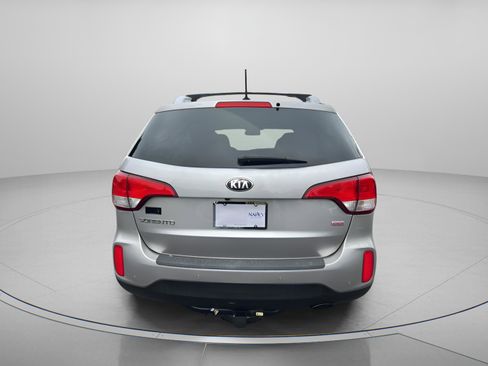 Used 2014 Kia Sorento LX FWD image 4