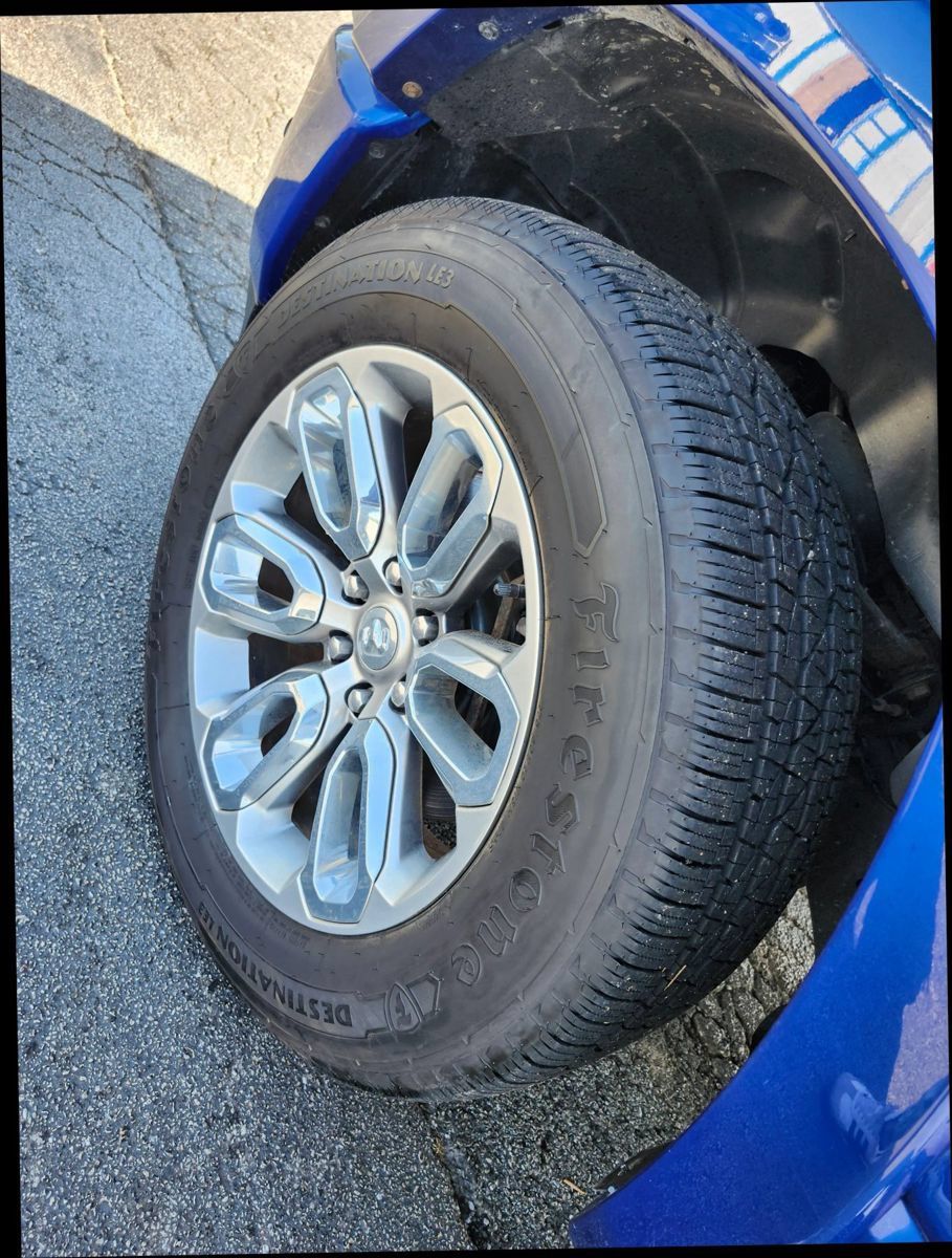 Used 2019 RAM 1500 Laramie w/ Sport Appearance Package AWD/4WD image 13