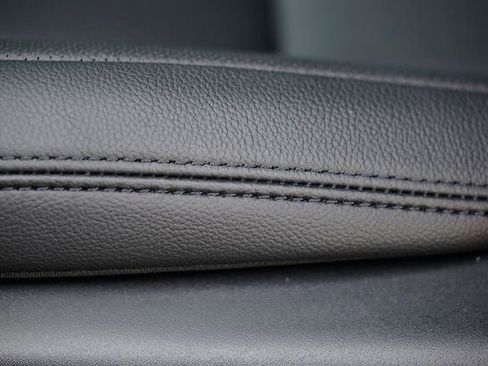 New 2026 Land Rover Range Rover Velar Dynamic SE image 26