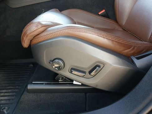 Used 2022 Volvo XC60 B5 Inscription w/ Protection Package Premier FWD image 29