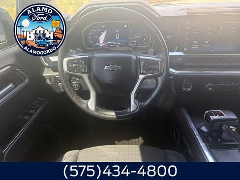 Used 2022 Chevrolet Silverado 1500 RST AWD/4WD image 13
