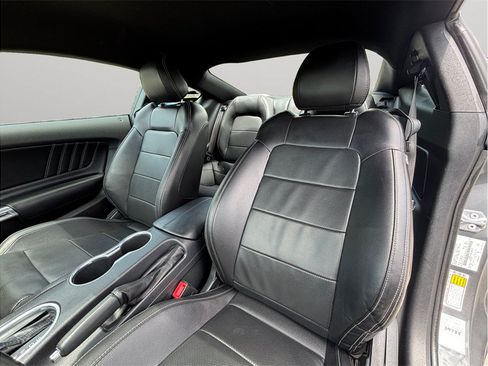 Used 2022 Ford Mustang Premium RWD image 20