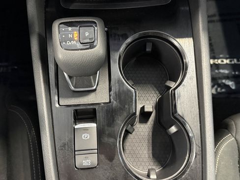 Used 2023 Nissan Rogue S FWD image 14