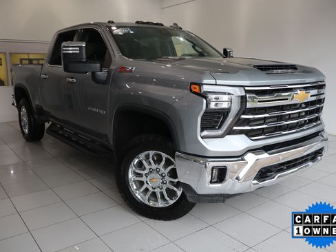 Used 2024 Chevrolet Silverado 2500 LTZ w/ LTZ Premium Package AWD/4WD image 2