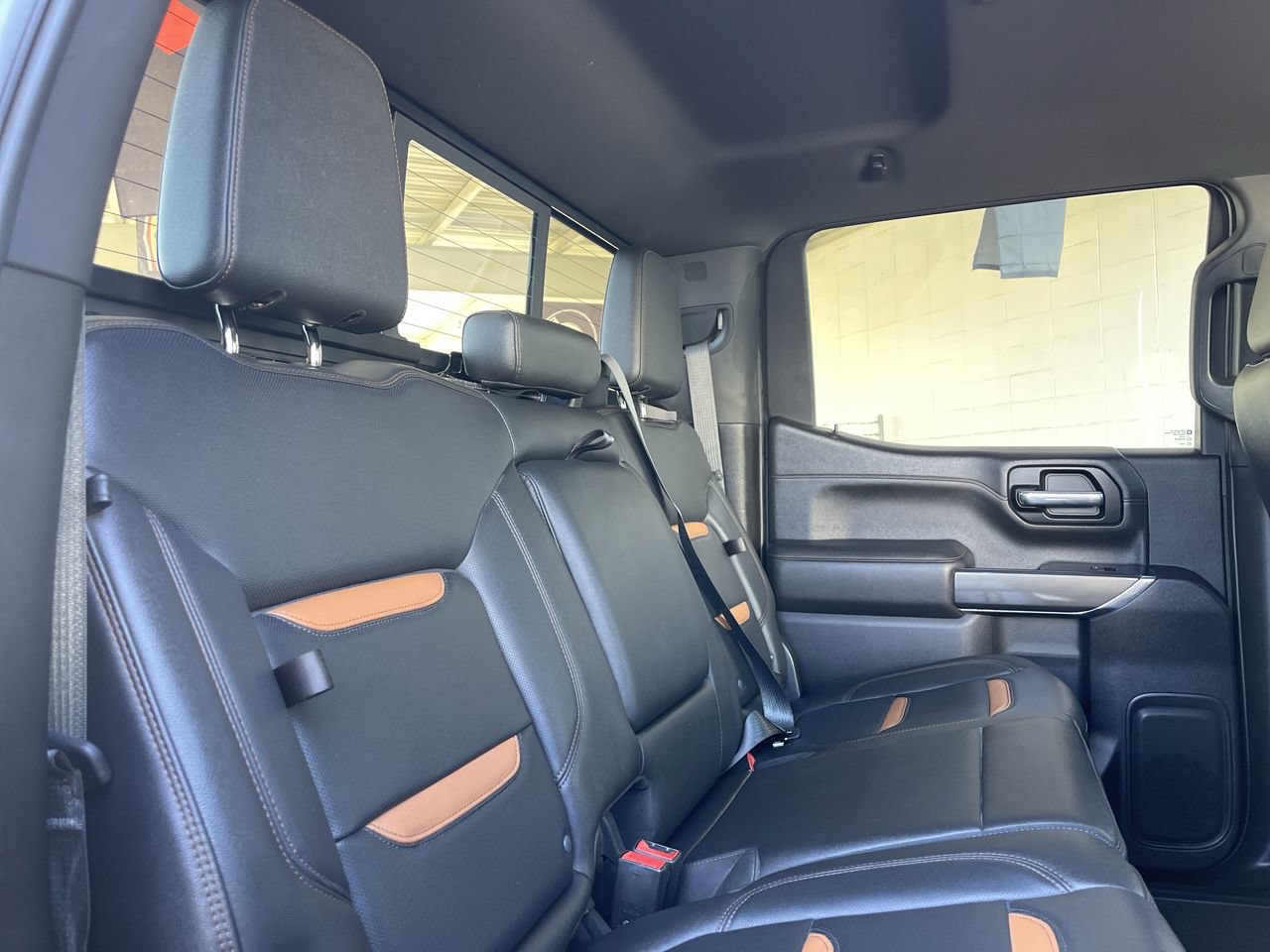 Used 2021 GMC Sierra 1500 AT4 w/ AT4 Preferred Package AWD/4WD image 27