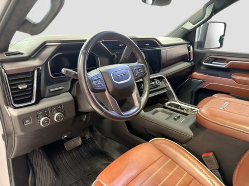 Certified 2024 GMC Sierra 2500 Denali Ultimate AWD/4WD image 9