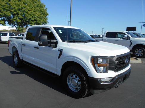 Used 2023 Ford F150 XL w/ Trailer Tow Package image 2