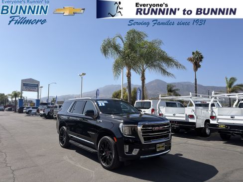 Used 2023 GMC Yukon SLT w/ SLT Luxury Package AWD/4WD image 1