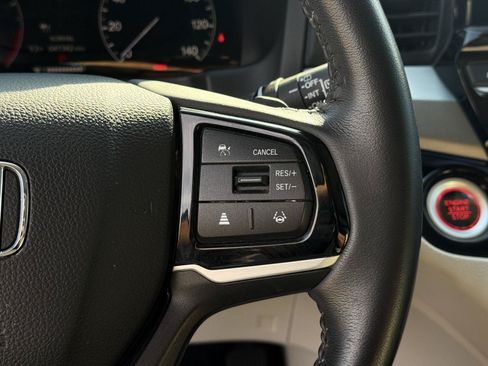Used 2025 Honda Odyssey Touring image 21