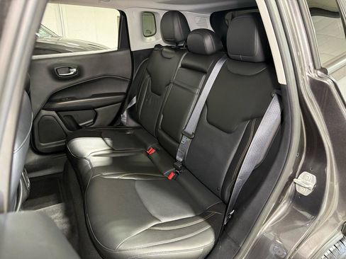 Used 2018 Jeep Compass Limited w/ Navigation Group AWD/4WD image 31