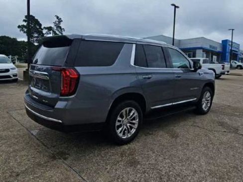 Used 2022 GMC Yukon SLT w/ SLT Luxury Package RWD image 8