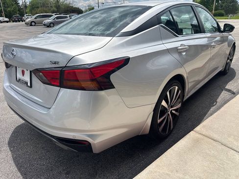 Used 2020 Nissan Altima 2.5 SR FWD image 5