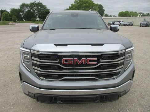 New 2026 GMC Sierra 1500 SLT w/ SLT Premium Package AWD/4WD image 12