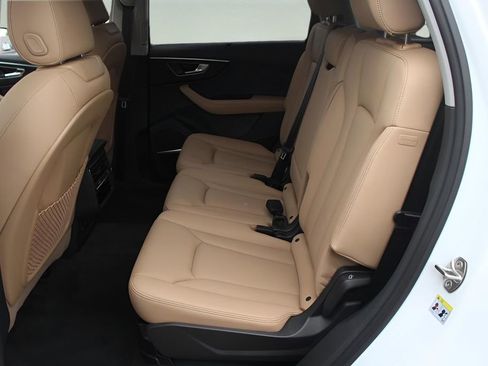 New 2025 Audi Q7 3.0T Premium Plus image 13