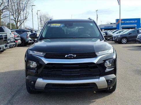 Used 2023 Chevrolet TrailBlazer LT w/ Convenience Package image 2