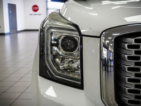 Used 2016 GMC Yukon XL Denali w/ Open Road Package image 27