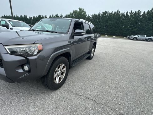 Used 2015 Toyota 4Runner SR5 Premium AWD/4WD image 4