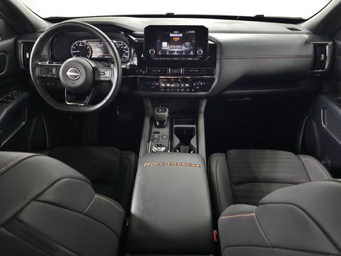 Used 2025 Nissan Pathfinder Rock Creek AWD/4WD image 15