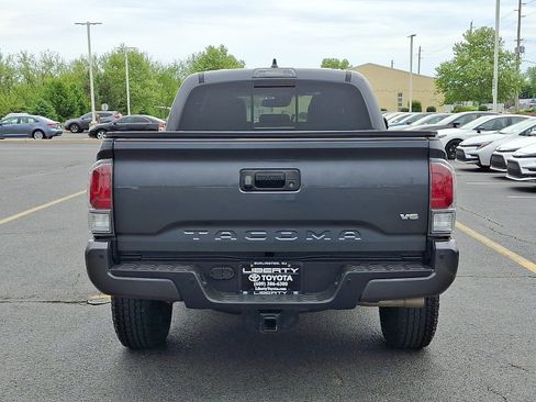 Used 2023 Toyota Tacoma TRD Off-Road w/ TRD Premium Off Road Package AWD/4WD image 5
