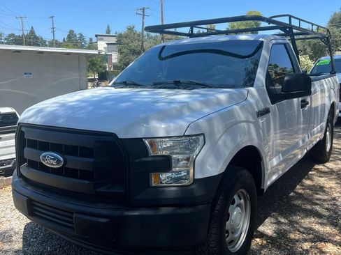 Used 2017 Ford F150 XL w/ Equipment Group 101A Mid RWD image 1