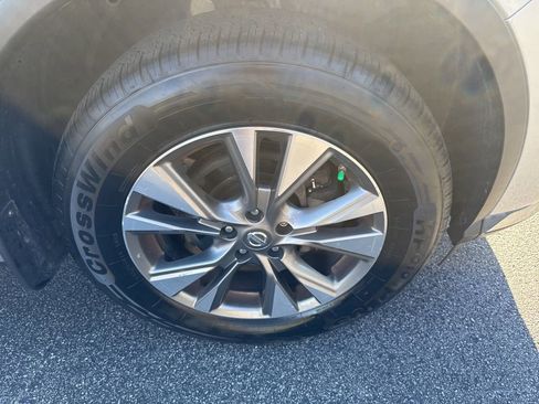 Used 2017 Nissan Murano S w/ Navigation Package image 17