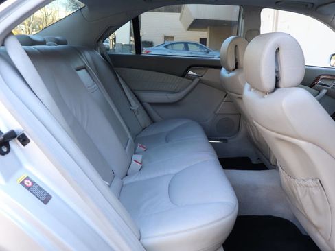 Used 2003 Mercedes-Benz S 500 4MATIC image 36