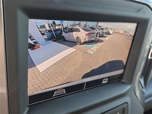 Used 2023 Chevrolet Silverado 1500 Custom image 21