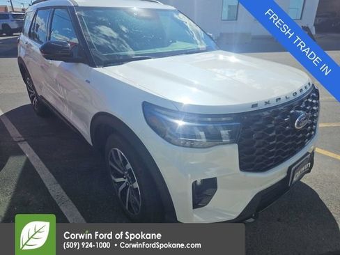Used 2025 Ford Explorer ST-Line AWD/4WD image 1