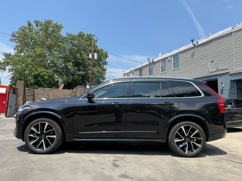 Used 2021 Volvo XC90 T6 Momentum AWD/4WD image 5