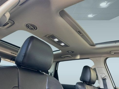 Used 2020 Kia Telluride SX w/ Towing Package FWD image 15
