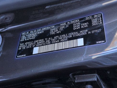 Used 2023 Volvo V90 B6 Cross Country Ultimate w/ Climate Package image 32