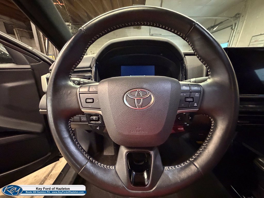 Used 2025 Toyota Camry SE w/ Convenience Package AWD/4WD image 23