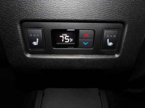 New 2025 Mitsubishi Outlander SEL image 22