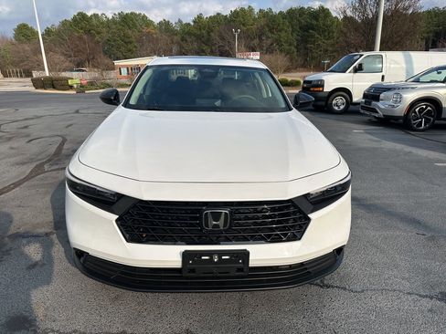 Used 2025 Honda Accord SE image 2