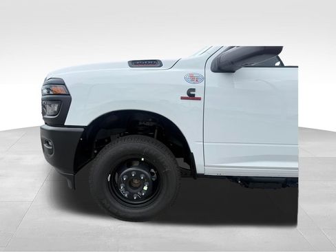 New 2026 RAM 3500 Tradesman AWD/4WD image 23