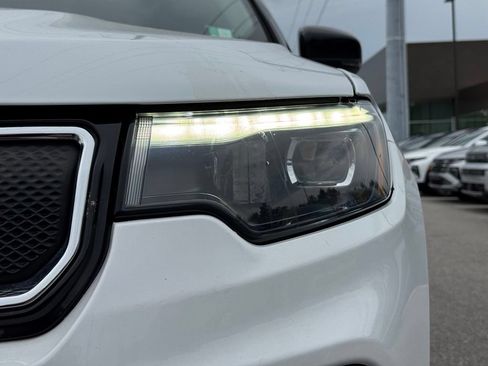 Used 2022 Jeep Compass Limited w/ Elite Group AWD/4WD image 9