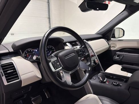 Used 2023 Land Rover Discovery S R-Dynamic AWD/4WD image 8