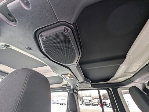 Used 2022 Jeep Wrangler Unlimited Sport image 17