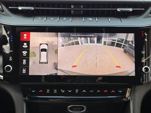 Certified 2026 Jeep Grand Cherokee Limited AWD/4WD image 18
